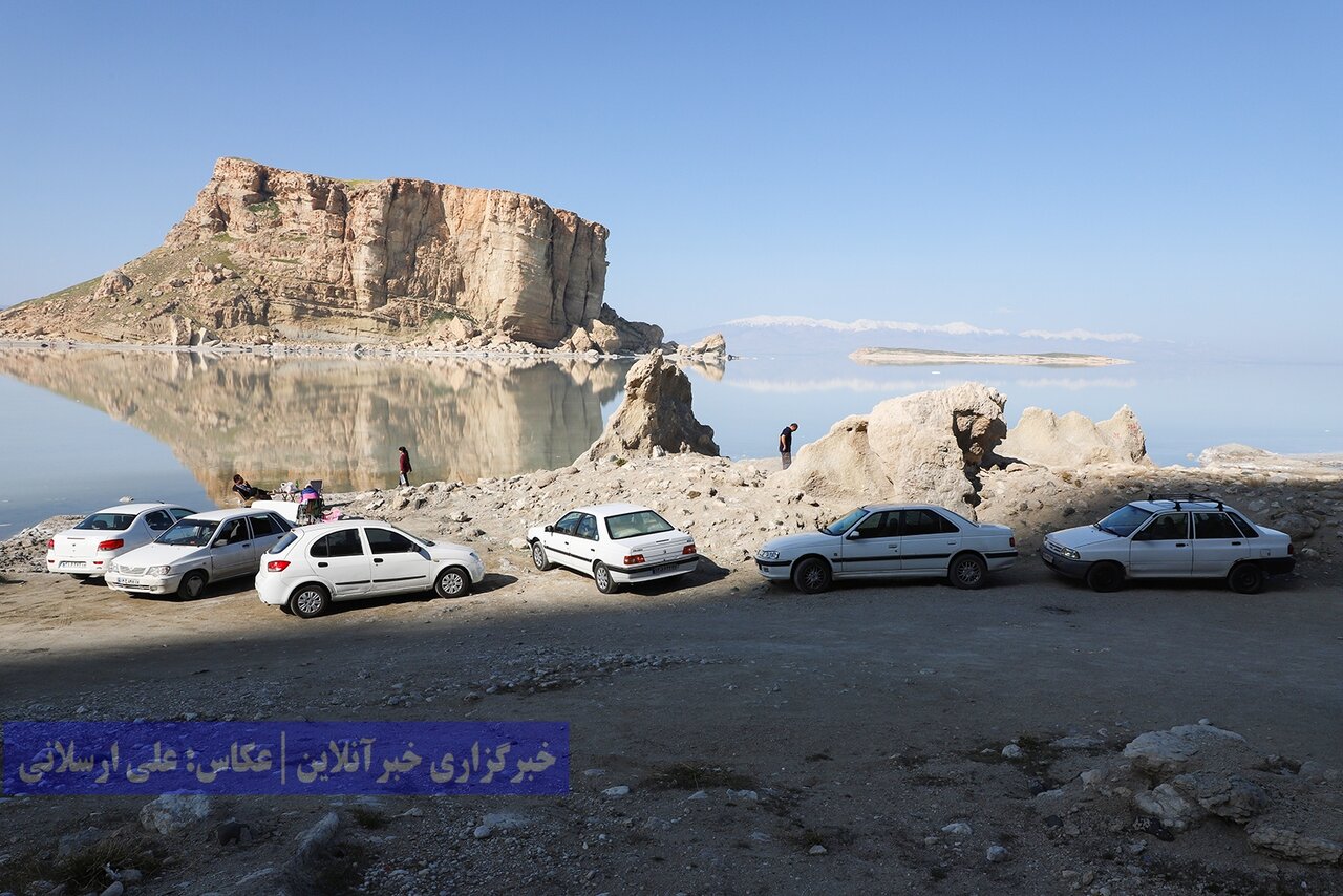 وضعیت آب دریاچه ارومیه در پایان تابستان و اهداف احیای آن