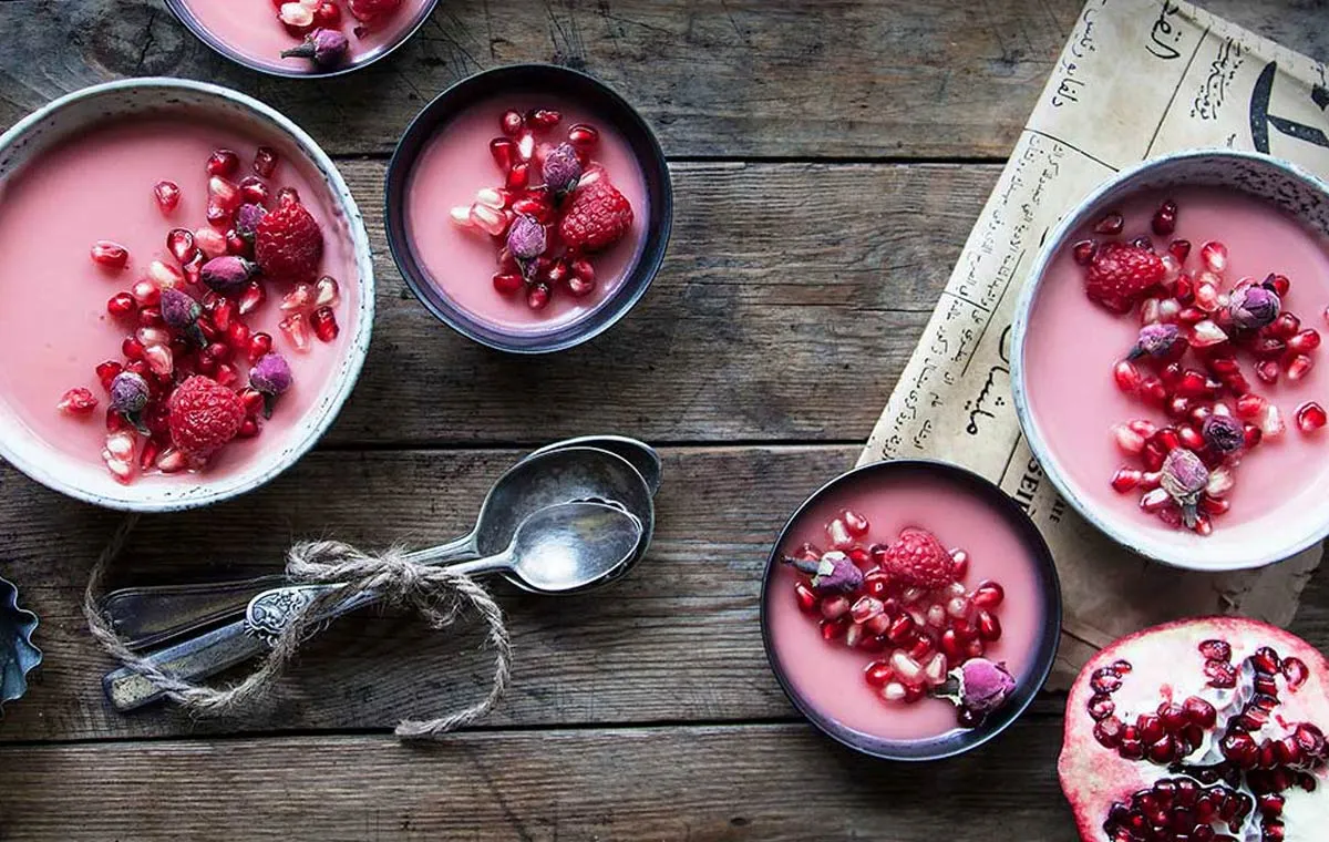 طرز تهیه پودینگ انار شب یلدا با ۳ مدل ساده و خوشمزه