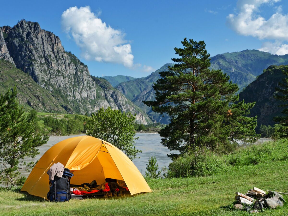 نکات مهم برای سفرهای طبیعت‌گردی و کمپینگ | راهنمای کامل