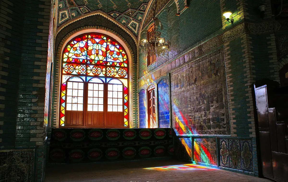 راهنمای جامع تکیه معاون الملک کرمانشاه | تاریخ، معماری و دیدنی‌ها