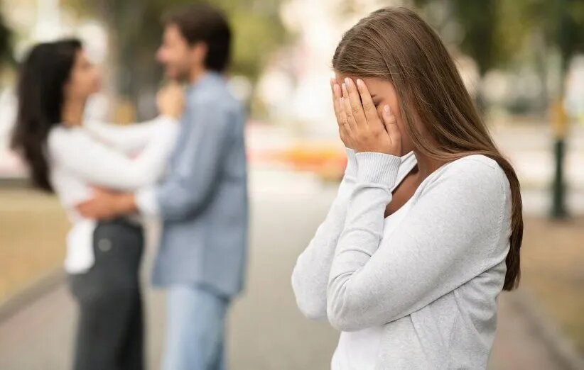 مراقبت از روابط خانوادگی و مدیریت احساسات در مواجهه با افشاگری