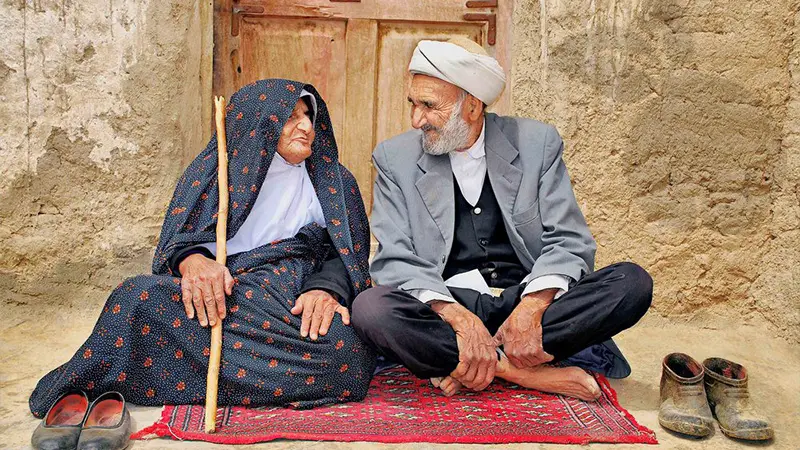 راهنمای کامل واکنش مناسب به ازدواج سالمندان و حمایت از آنان