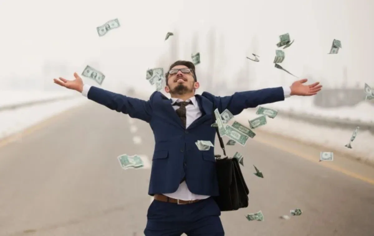 پول و خوشبختی: واقعیت‌ها و باورهای رایج
