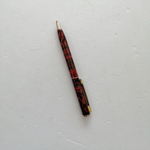 فروش خودکار فلزی قدیمی از اولین کلیسای پاپتیست هائیتی