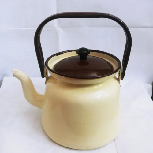 خرید کتری لعابی قدیمی دو رنگ کرم و قهوه ای خاص