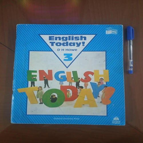 فروش آموزش انگلیسی چاپ 72 اصفهان با رنگی و قطور در حد نو