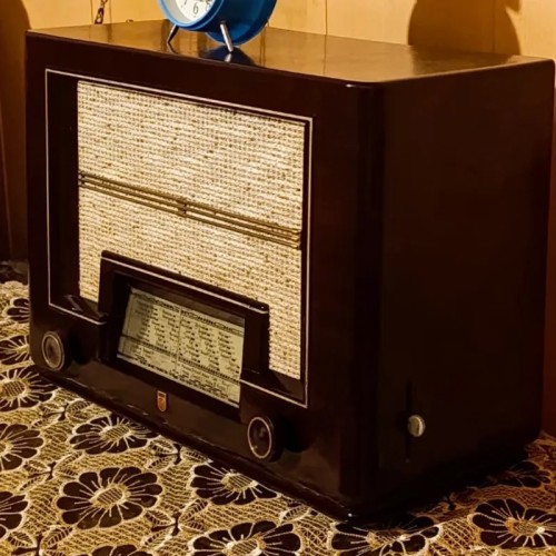 رادیو فلیپس کمیاب آلمانی با قدمت 90 سال