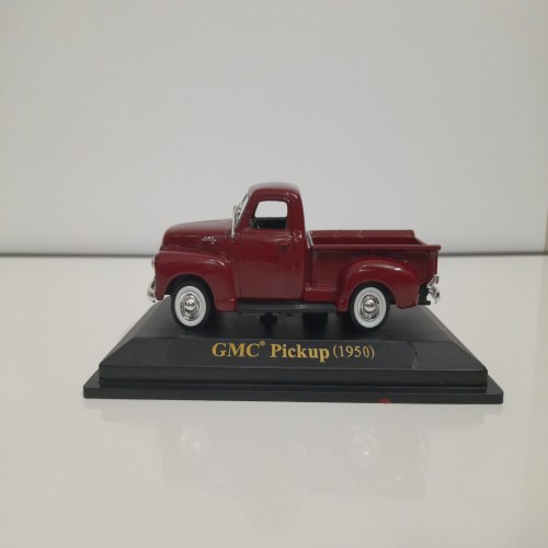 ماکت کمیاب GMC pickup 1950 با استند و جعبه