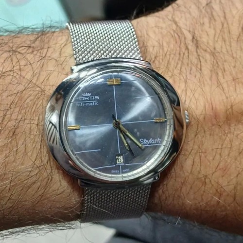 فروش ساعت فورتیس سوئیسی نفیس و دقیق در حد نو