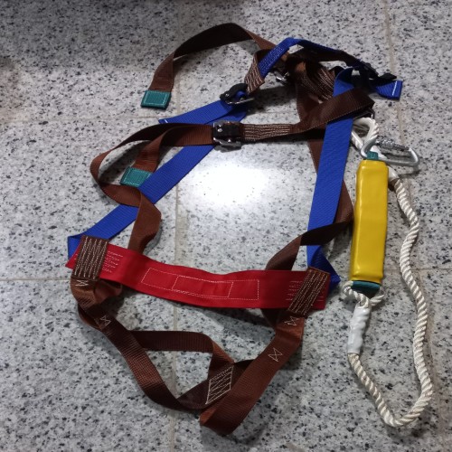 خرید کمربند ایمنی هارنس سوئدی وردسا با هوک و قفل محکم