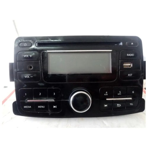 فروش ضبط فابریک رنو داستر با بلوتوث و AUX