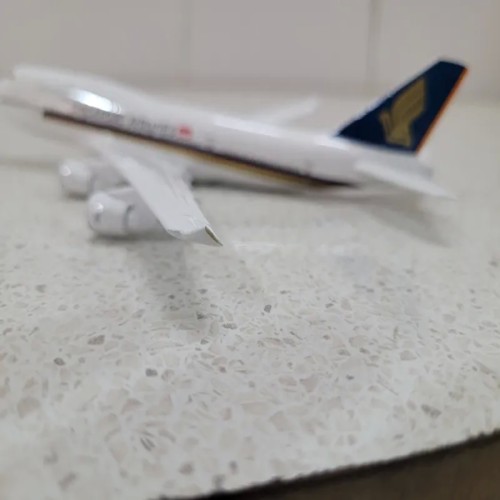 خرید ماکت هواپیما بویینگ 747 سنگاپور کد 3460