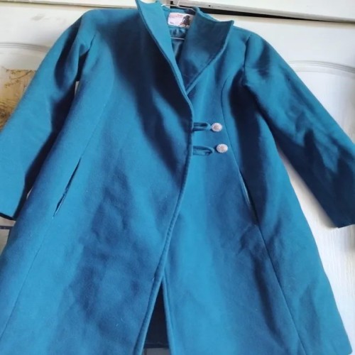 پالتو زنانه سایز 40 با طراحی مدرن و شیک