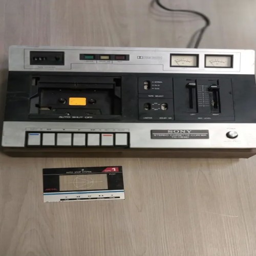 فروش استریو کاست دک سونی قدیمی سالم و کارکردی