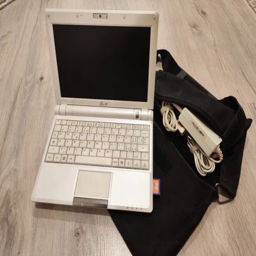 فروش نوت بوک Asus eee 900a با رم 2 گیگ و SSD