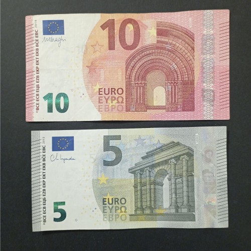 فروش 2تک غیر بانکی5و10یوروو ارز جاری