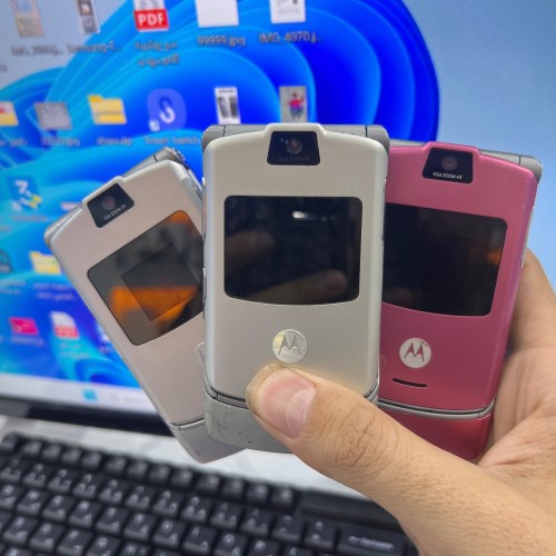 فروش گوشی کلکسیونی موتورولا V3 سه رنگ سالم و ریجستر شده