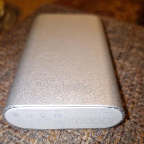 پاور بانک mi دست دوم و سالم 10000 میلی‌آمپر ساعت