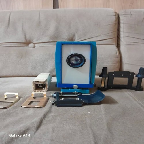 پروژکتور اسلاید روسی در حد نو با کارتن قدیمی