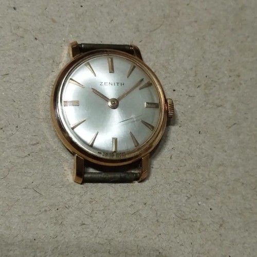 فروش ساعت زنانه زنیت کوکی زیبا و خاص با طراحی منحصر به فرد