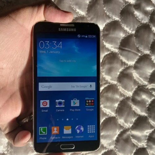فروش نوت 3 نئو سامسونگ با وضعیت سالم و بدون جعبه