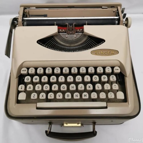 فروش ماشین تایپ سینگر ساخت هلند با رنگ خاص و سالم