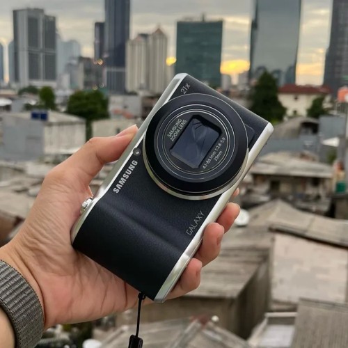 فروش دوربین لمسی Galaxy Camera 2 با زوم بالا و امکانات پیشرفته