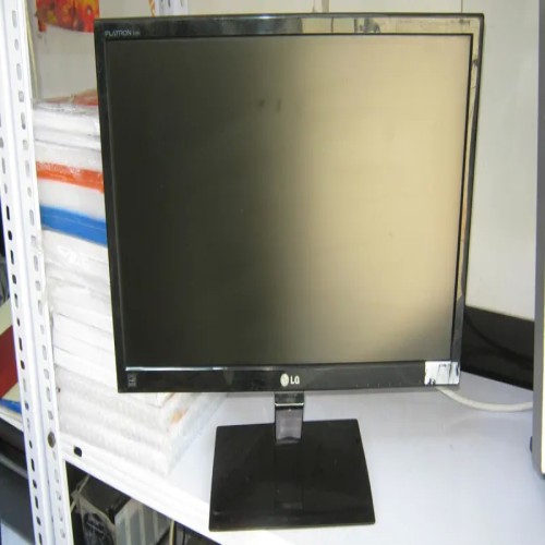 مانیتور 20 اینچ الجی LG LED مدل E2060S با قطعات یدکی