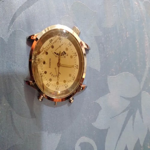 فروش ساعت مچی معیوب