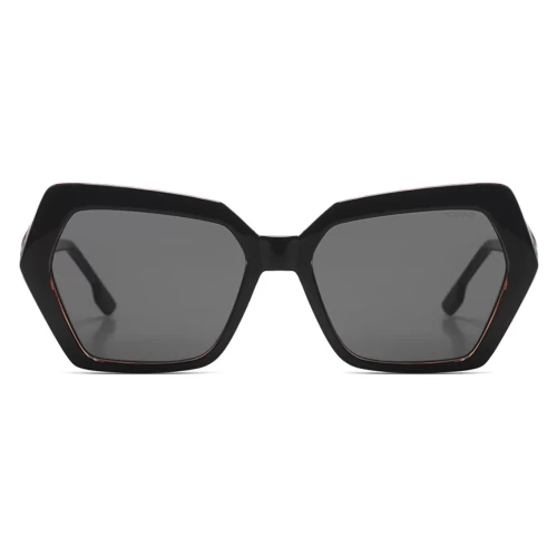 عینک آفتابی کومونو Poly Black Tortoise با فریم چند ضلعی