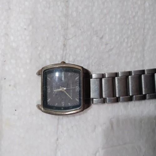 فروش ساعت مچی تست نشده