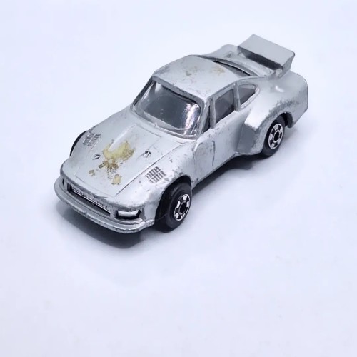 ماکت پورشه 935 توربو قدیمی زایلمکس با طراحی دقیق