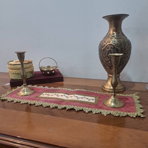 فروش رومیزی مخمل خارجی و رانر با طرح‌های خاص