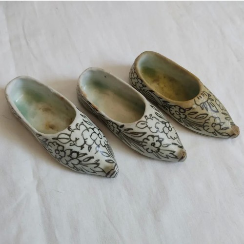 فروش سه عدد جاسیگاری آنتیک چینی دستساز با قیمت مناسب