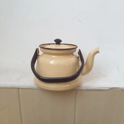 فروش کتری لعابی قدیمی بکر درحد سایز نایاب