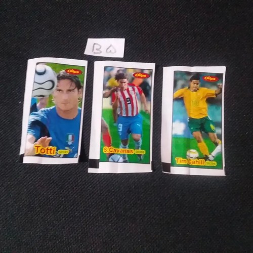 فروش سه قطعه عکس آدامس فوتبال با کیفیت بالا