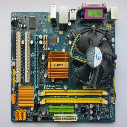 فروش باندل مادربرد گیگابایت Q8300 2G با گرافیک onboard