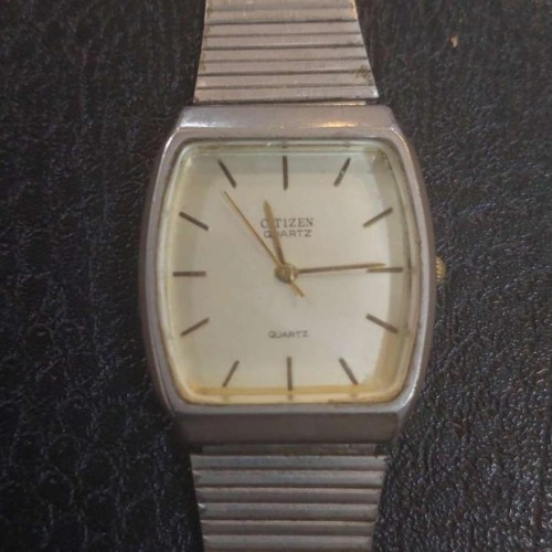 فروش ساعت‌های قدیمی و یادبودی با قیمت مناسب