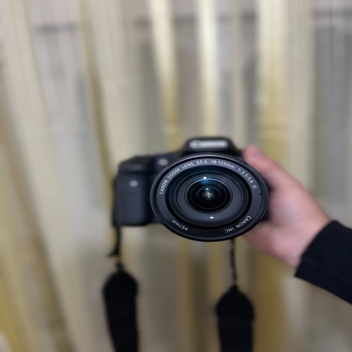 فروش دوربین کنون 7D اصل با لنز 18-135 و لوازم کامل