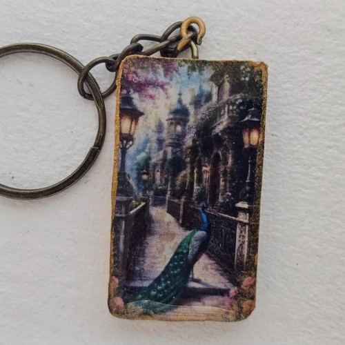 فروش جاکلیدی دست ساز چوب گردو با طراحی منحصر به فرد