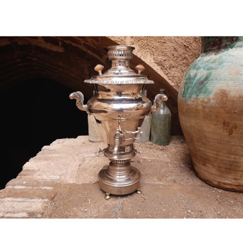 فروش سماور نفتی خاص ،زیبا (توضیحات دارد)