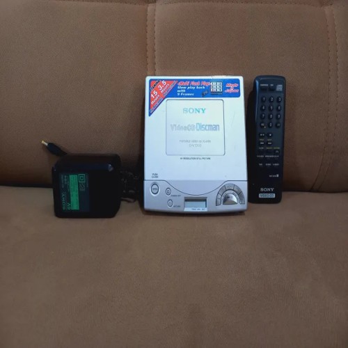 فروش سی دی من سونی سالم و کارکرد در حد