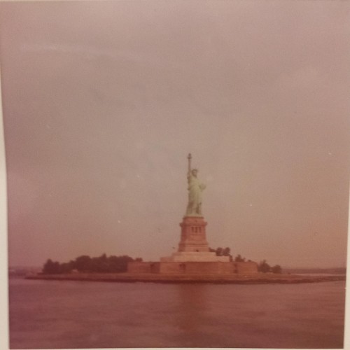 عکس قدیمی مجسمه آزادی 1975 با سایز متوسط