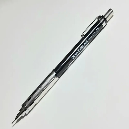 خرید مداد نوکی پنتل GraphGear 300 سایز 0.7 ژاپن