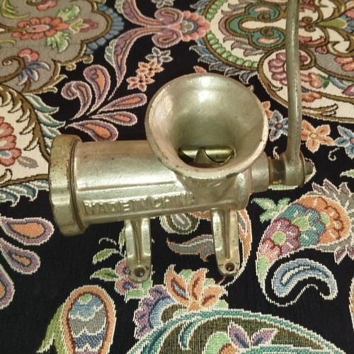 فروش چرخ گوشت دستی چکوسلواکی با بهترین قیمت