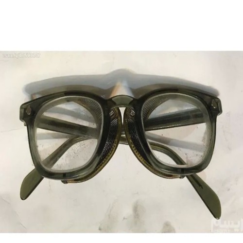 فروش عینک دوران جنگ جهانی انگلستان دهه 20 میلادی