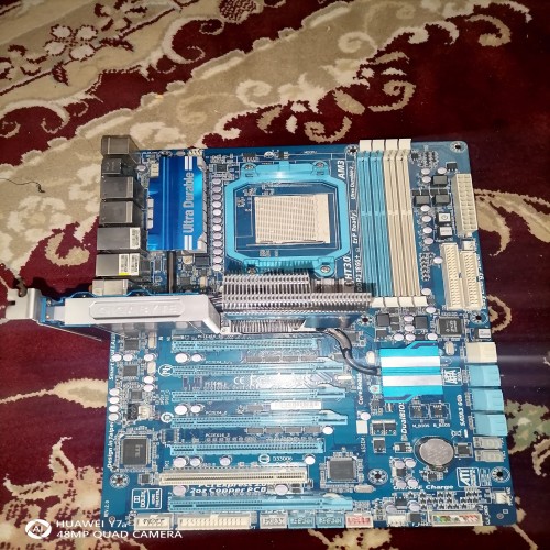 فروش مادربرد گیگابایت GA-890FXA با گارانتی معتبر