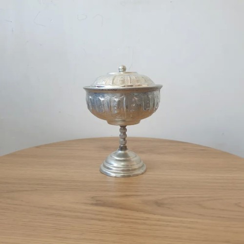 فروش قندان برنجی روکش کروم باقلم زنی هخامنشی