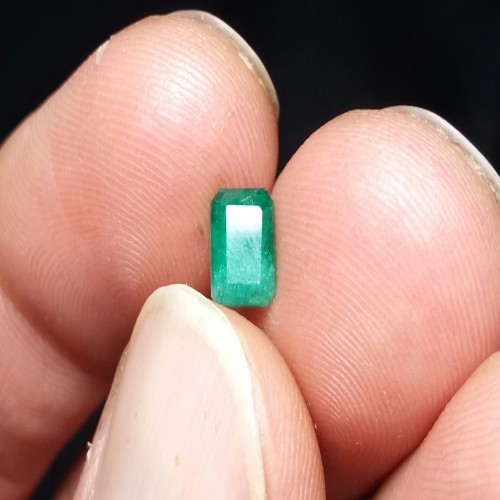 فروش نگین زمرد طبیعی پنجشیر افغانستان با ضمانت اصل