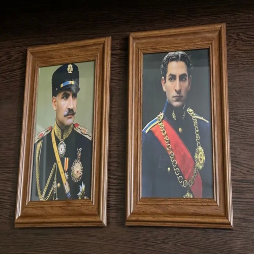 فروش تابلو پهلوی زیبا (پدر و پسر) ویژه